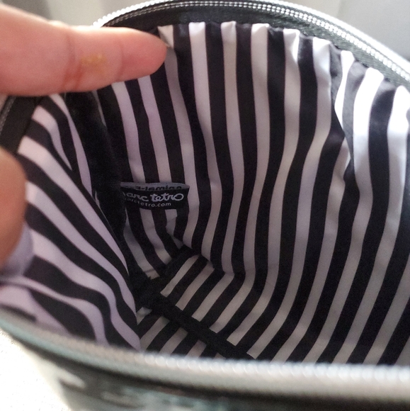 Marc Tetro Boston Terrier zip pouch - Picture 5 of 5